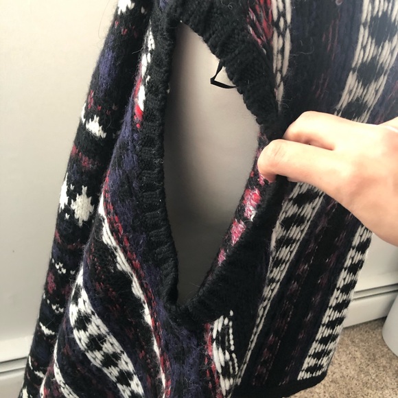 Thick knit sweater vest - Picture 4 of 5